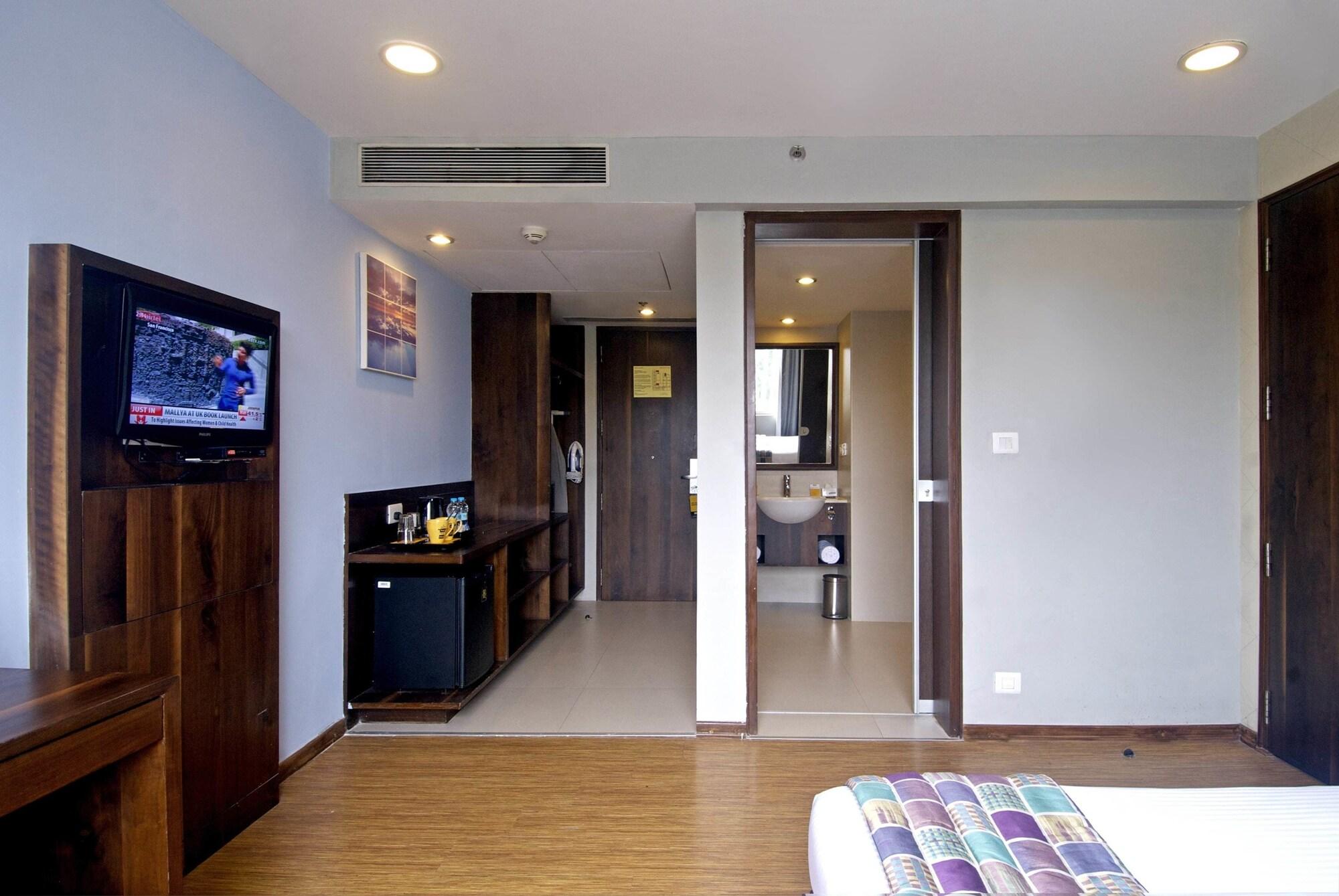 Keys Prima By Lemon Tree Hotels, Pimpri, Pune Экстерьер фото