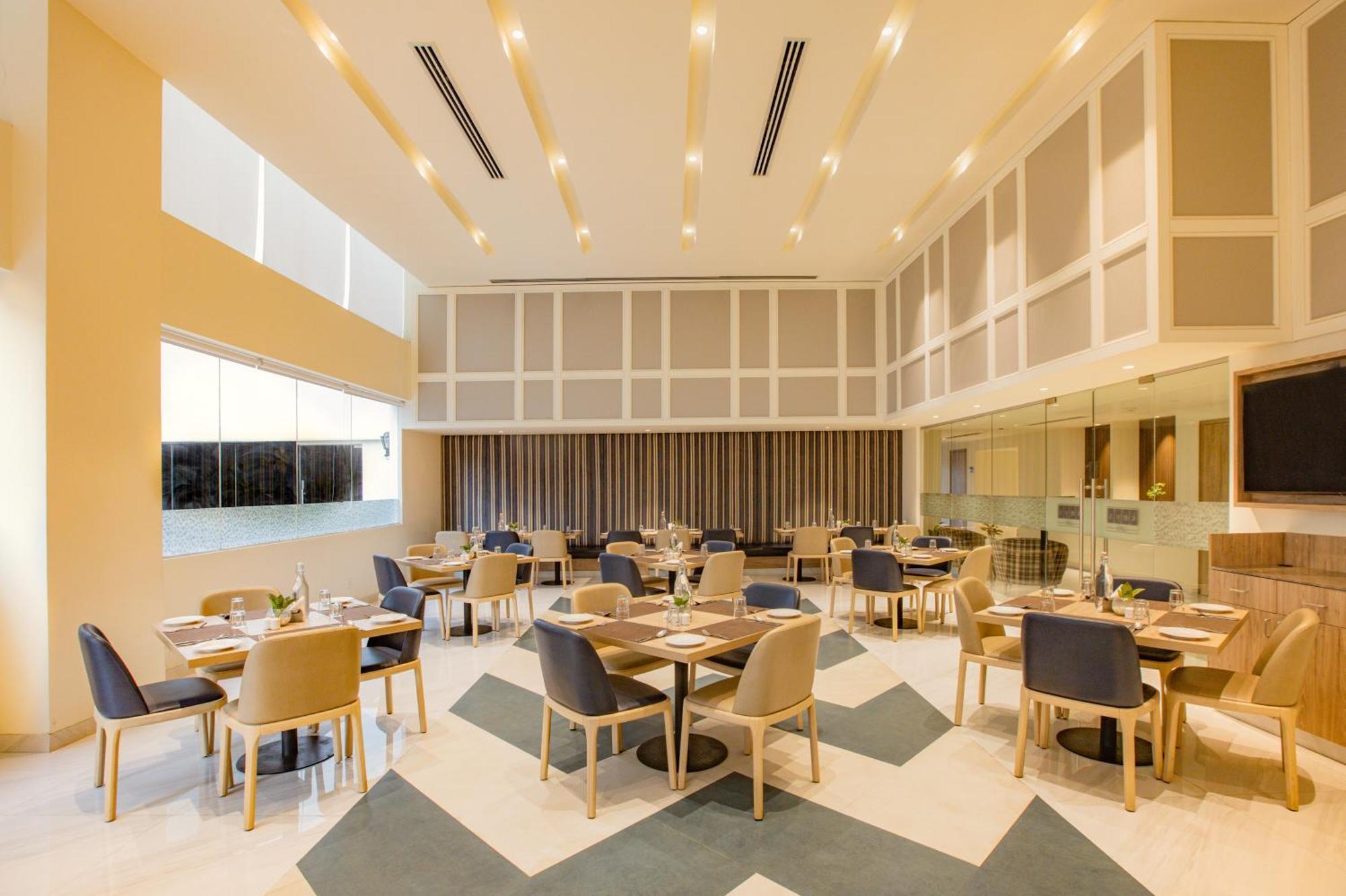 Keys Prima By Lemon Tree Hotels, Pimpri, Pune Экстерьер фото
