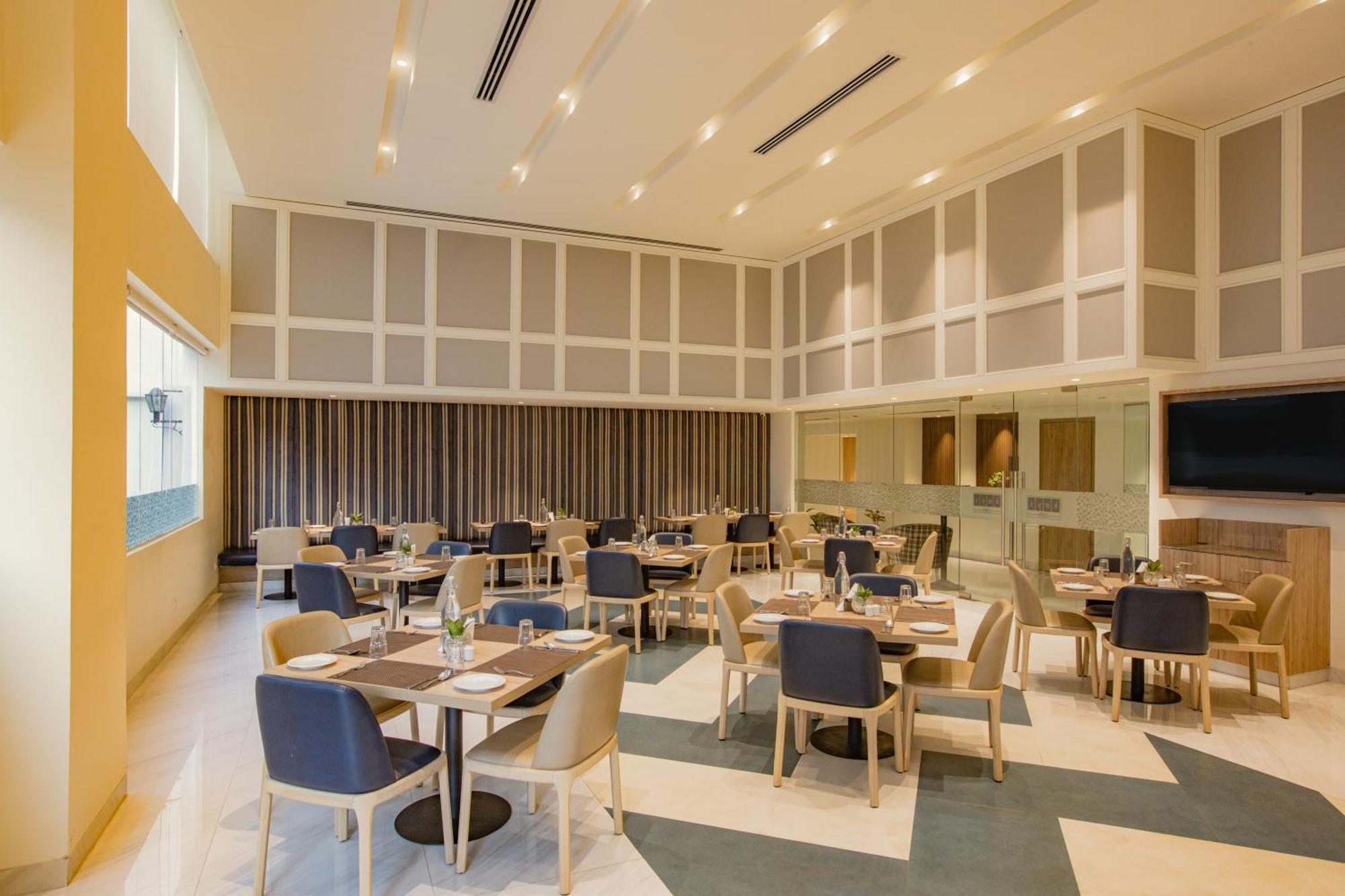 Keys Prima By Lemon Tree Hotels, Pimpri, Pune Экстерьер фото