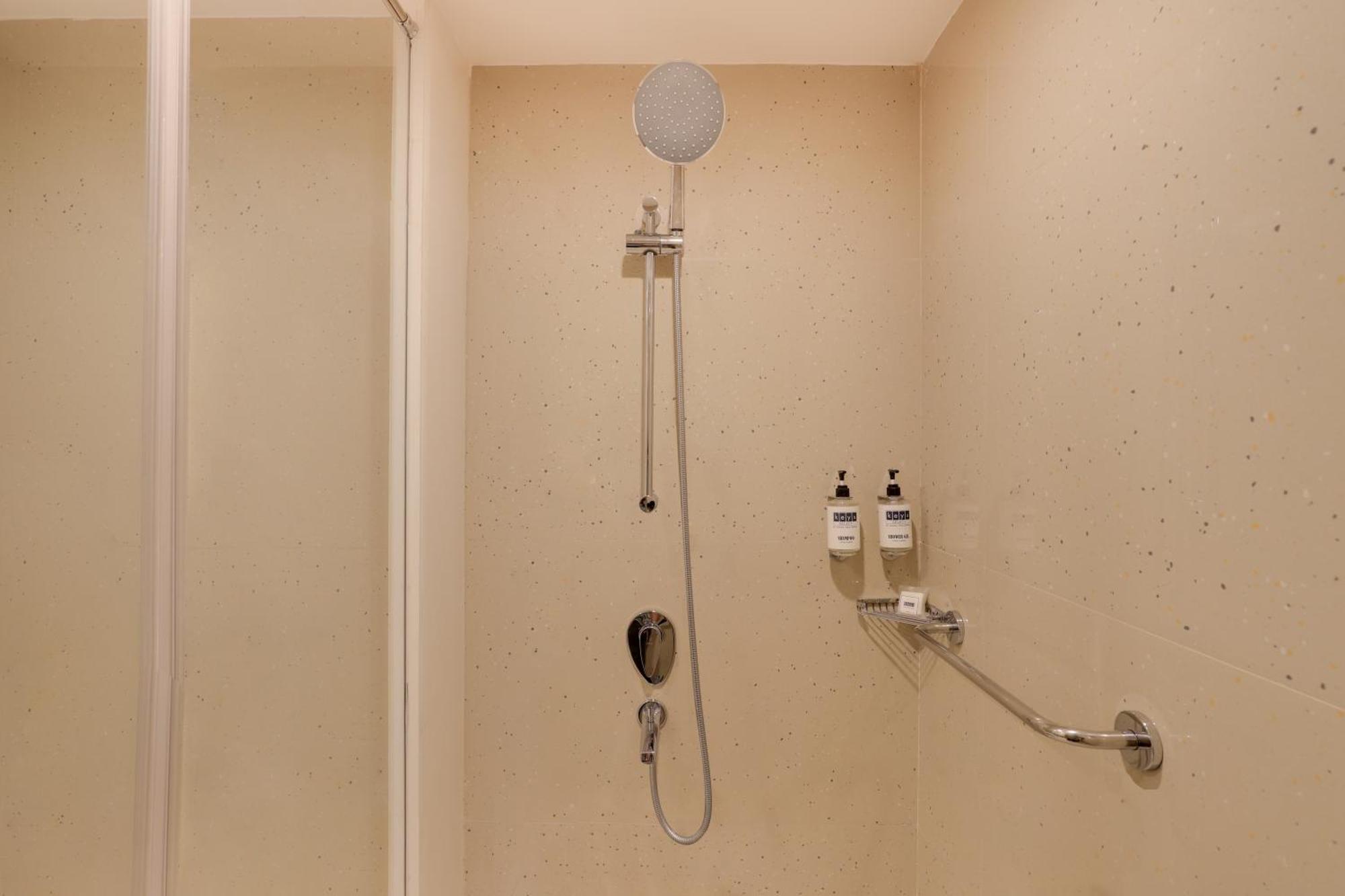 Keys Prima By Lemon Tree Hotels, Pimpri, Pune Экстерьер фото