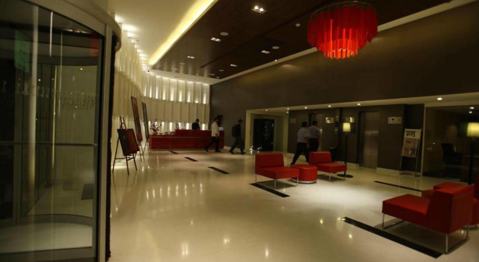 Keys Prima By Lemon Tree Hotels, Pimpri, Pune Экстерьер фото